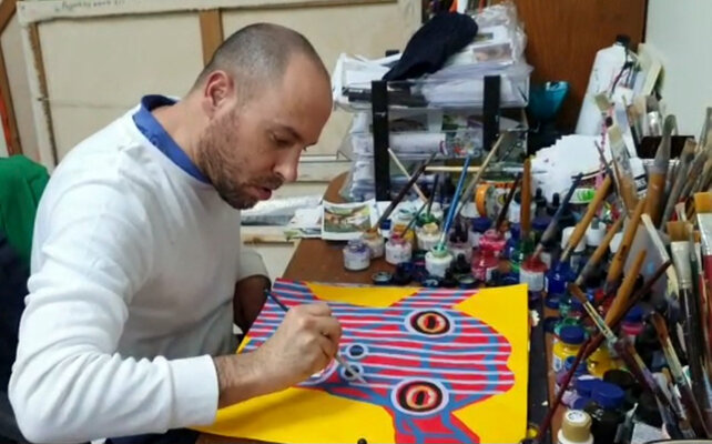 Roi Pajursky in the Studio: Studio view and creative process of contemporary artist Roi Pajursky.