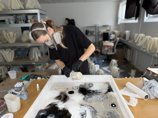 Emilie Jensen in the Studio: In the making of creating the collection "Dyb stilhed" (Deep Silence)