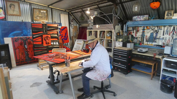 OSCAR VEGA in the Studio