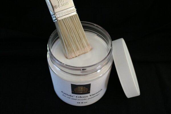 Jarmila Dluhos in the Studio: Our proprietary varnish