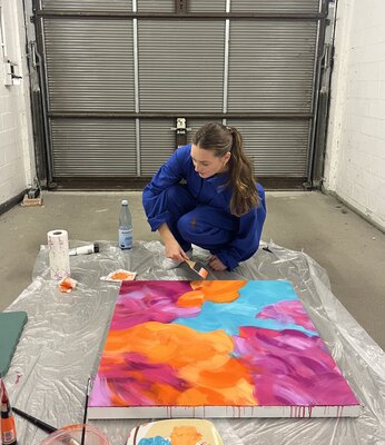 Julia Johannvordersielhorst in the Studio