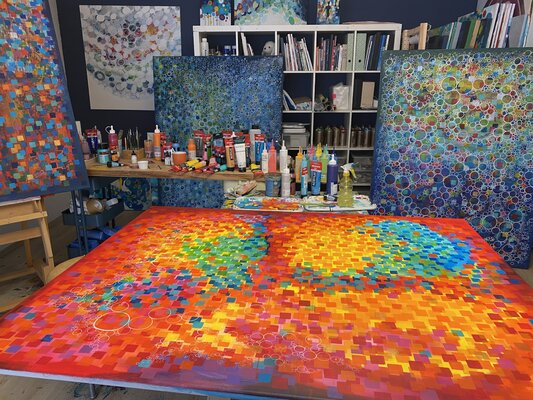 Michelle Kranz in the Studio