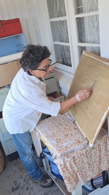 Irma Engelbrecht in the Studio: a nice day, al fresco is the game.....