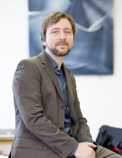 Follow Christoph Schrein on Select