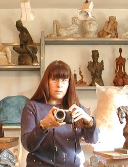 Follow Marie-Thérèse Tsalapatanis on Select