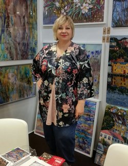 Follow Nadezda Stupina on Select