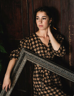 Follow Eva Akopian on Select
