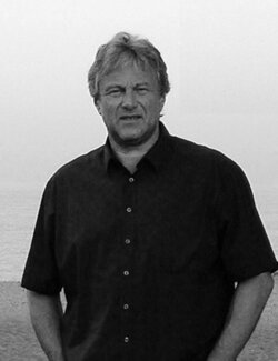 Follow Rudi Art Peters on Select
