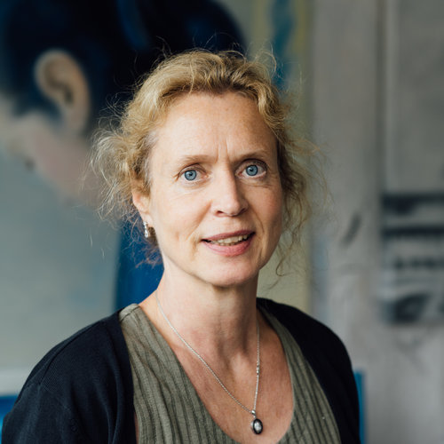 Follow Gudrun Eleonore Siegmund on Select