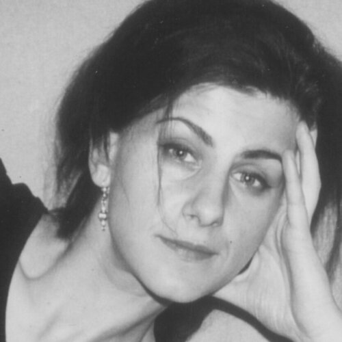 Follow Maria Moretti on Select
