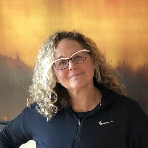 Follow Lynn MacDonald on Select