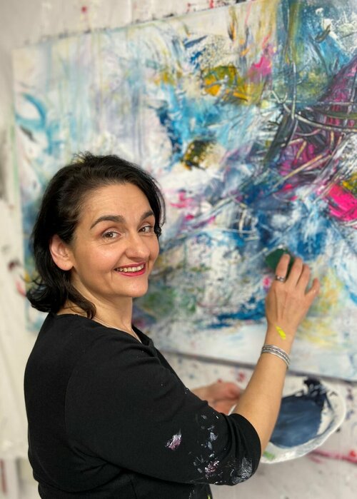 Maria Bevilacqua-Fischer on Select