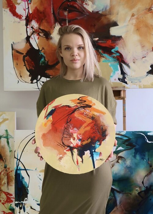 Jasmin Yli-Huhtala on Select