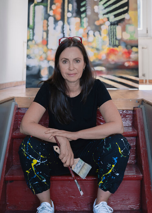 Angela Wichmann on Select
