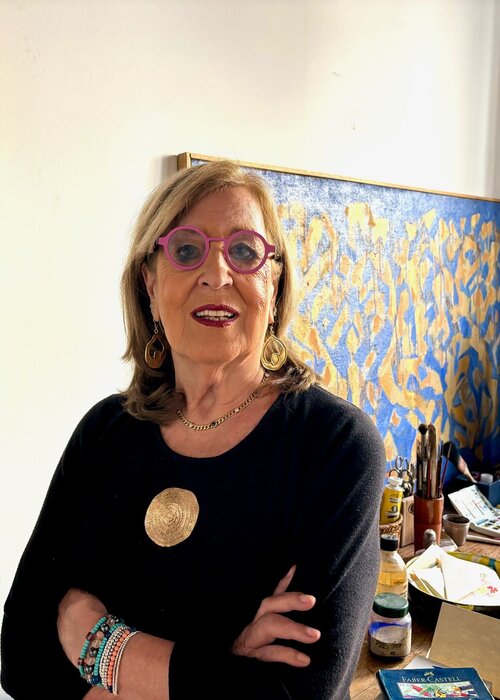Claudia Lazzarini on Select