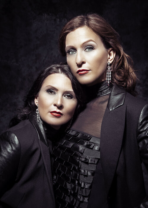 NONOS Mercedes & Franziska Welte on Select