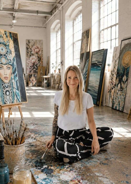 Larissa Sorg on Select