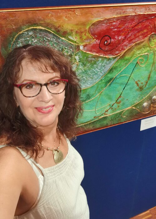 Tatiana Guennewig on Select