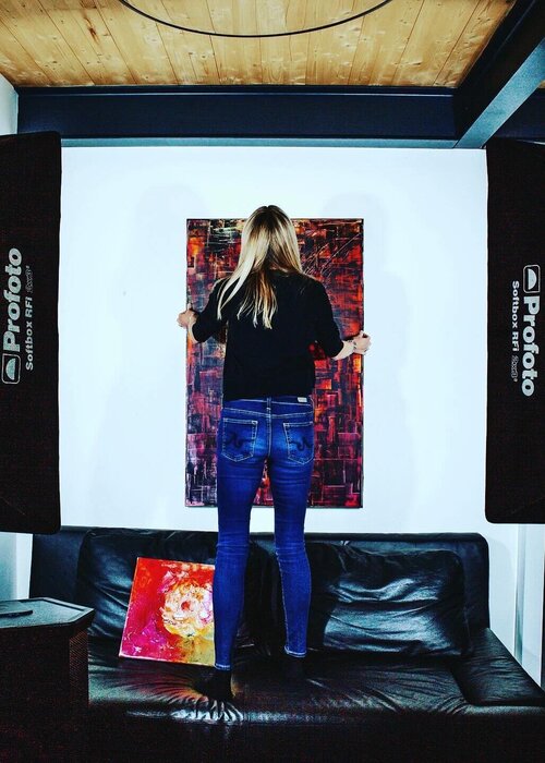 Michaela Hagel on Select