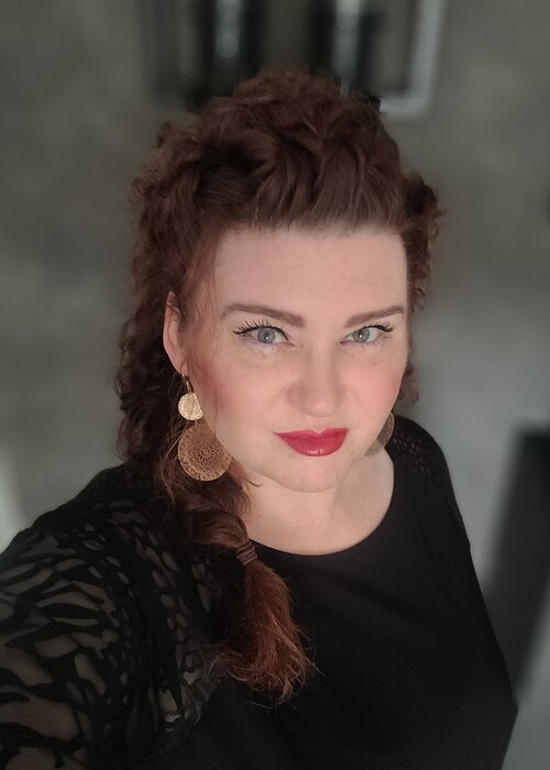 Sabine Leise on Select