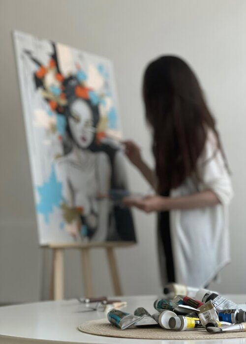 Maryna Dobrova on Select