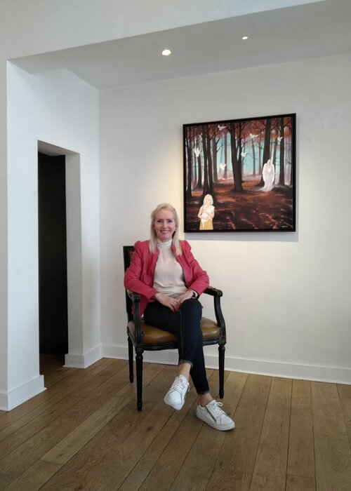Danielle Brits on Select