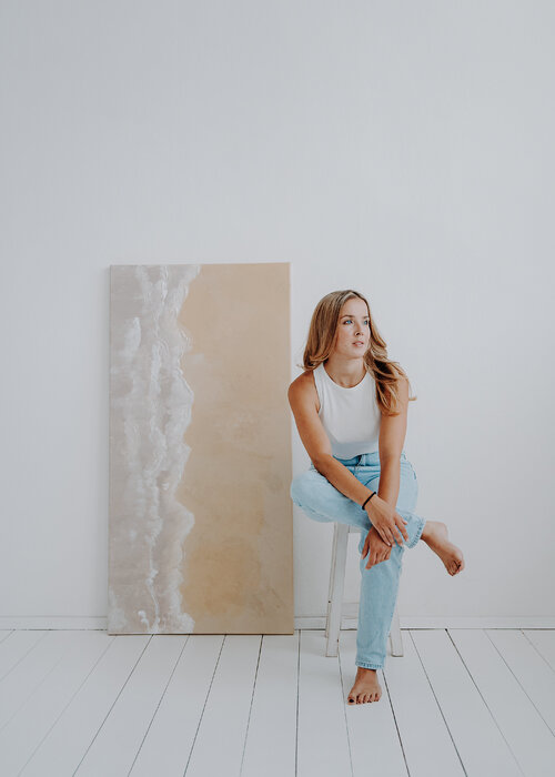 Christin Post on Select