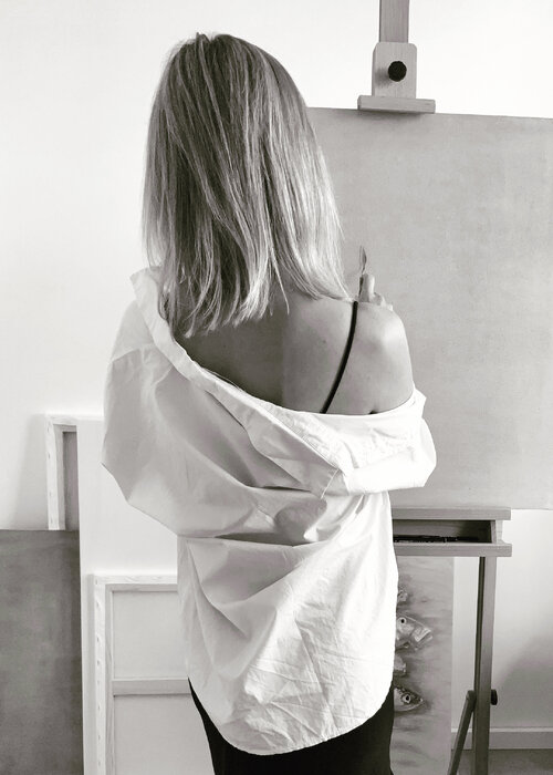 Alena Post on Select