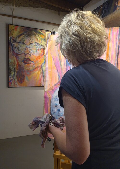 Liesbeth Serlie on Select