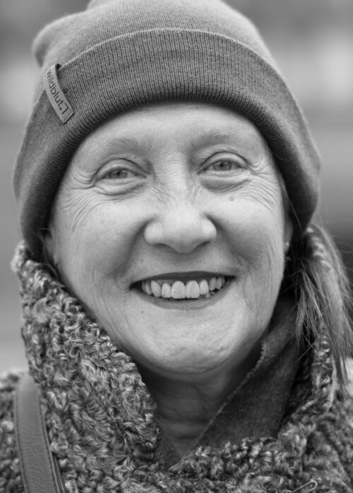 Anna Pocher on Select