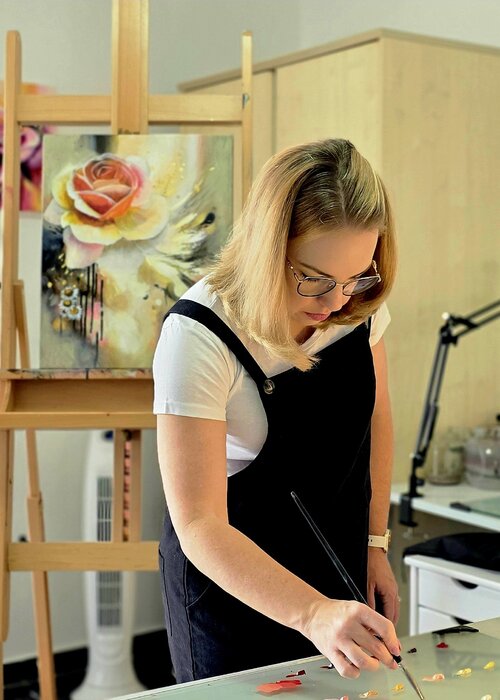 Amanda Rheeders on Select