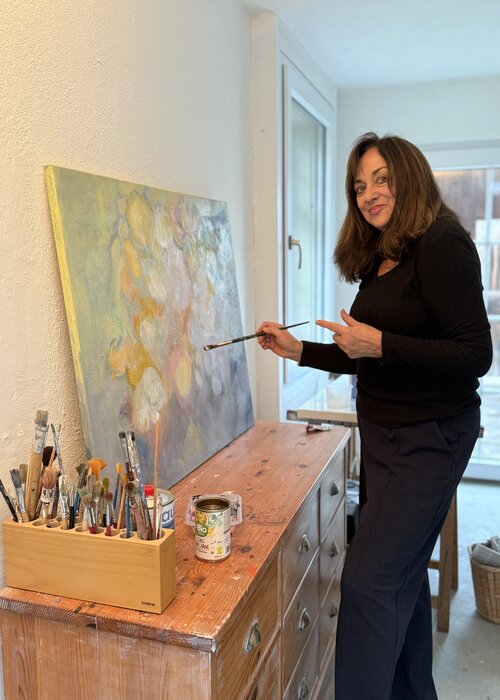 Eva Demuth on Select