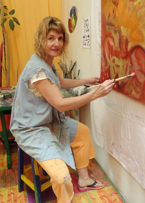 Anne Pivron on Select