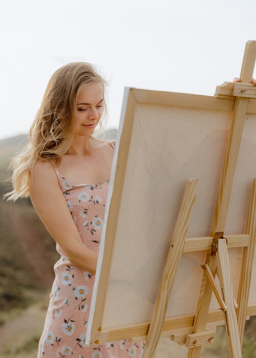 Anastasiya Devochkina on Select