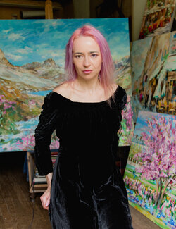 Follow Olga Novokhatska on Select