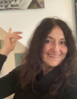 Follow Nataliy Schenkmann on Select