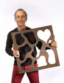 Follow Michel Laurent on Select