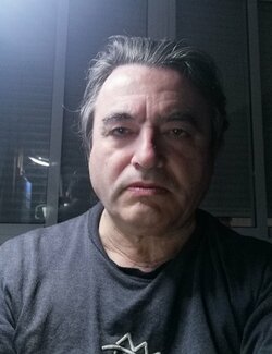 Follow Pepe Linares Molina on Select