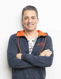 Follow Andreas Garbe on Select