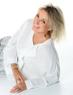 Follow Natacha Gillot on Select