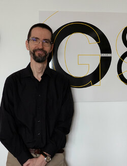 Follow Harald Gsaller on Select