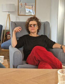 Follow Conny Wachsmann on Select