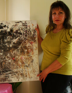 Follow Davina Nicholas on Select