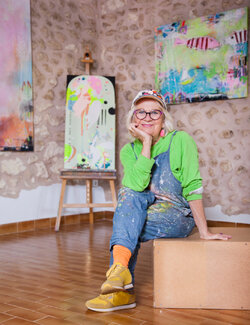 Follow Bea Schubert on Select