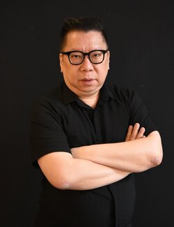 Follow Thomas Leung on Select
