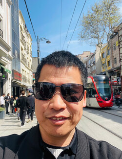 Follow Quan Le on Select