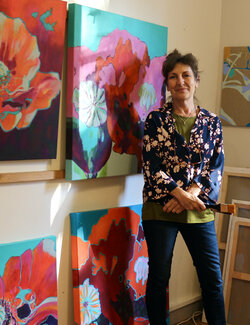 Follow Pascale White on Select