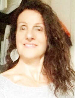 Follow Patrizia Simonetti on Select