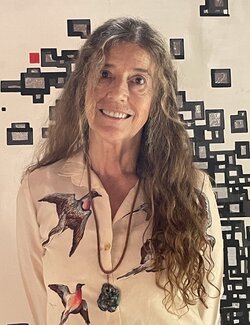 Follow martha escondeur on Select