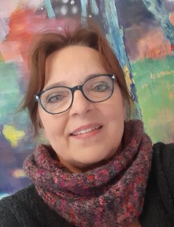 Follow Hanne Karch on Select